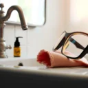 How to Clean Clear Glasses: Streak-Free Tips and Simple Steps