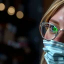 How to Clean Eyes From Dust: Safe Steps