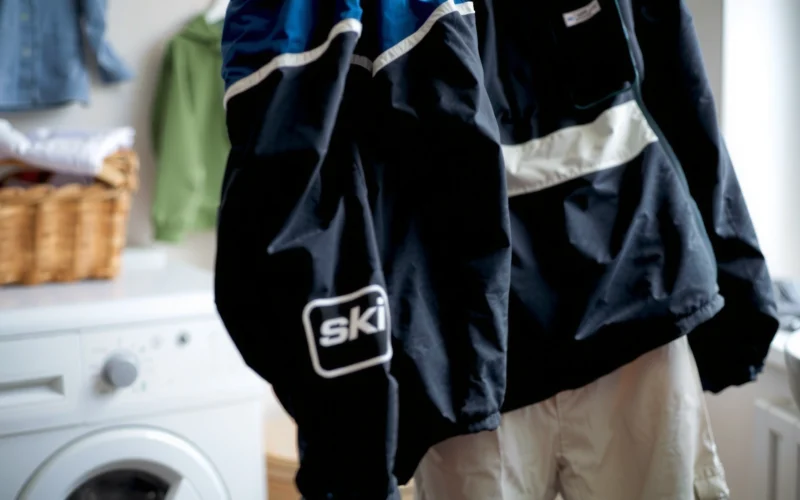 How to Clean Ski Clothes: Easy Steps for Fresh, Dry Gear