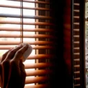 How to Clean Wooden Venetian Blinds: Simple Step-by-Step Care